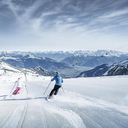 Alpine Escape Cozy Retreat Near Maiskogel Appartamento